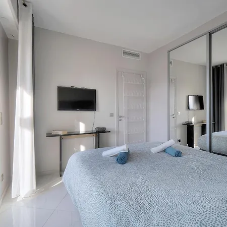 L'edmond - 2min - Vca * Cannes